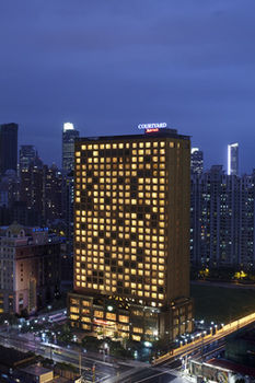 صورة Courtyard by Marriott Shanghai Central في شنغهاي